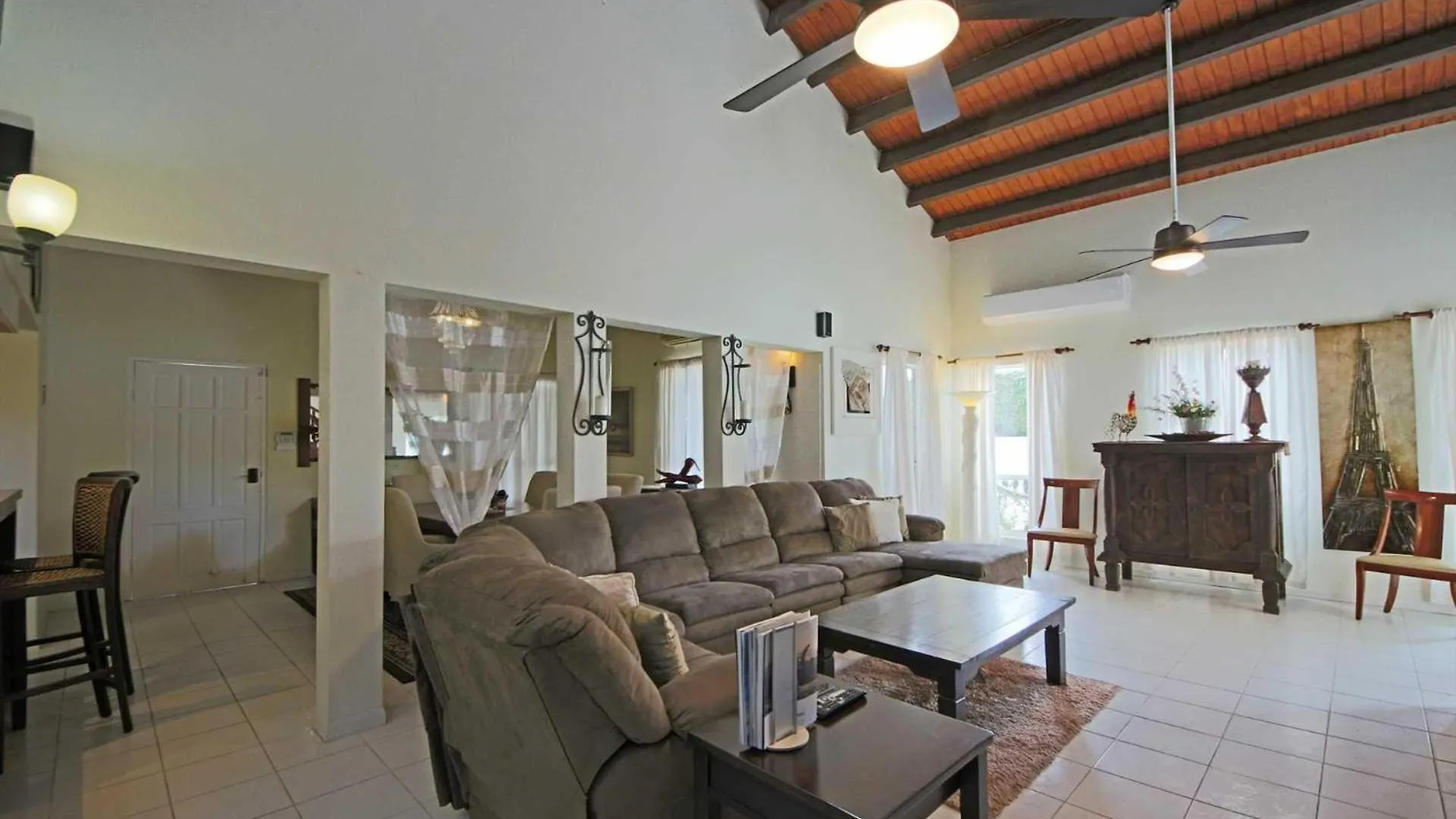 Pb98B - Private Villa With Pool - 5Min From Palm Beach - 5Br House