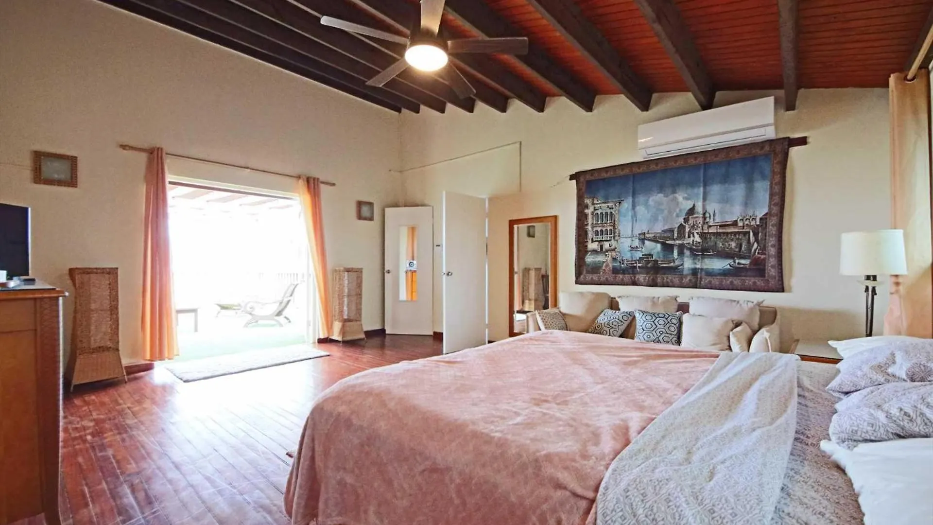 Pb98B - Private Villa With Pool - 5Min From Palm Beach - 5Br House